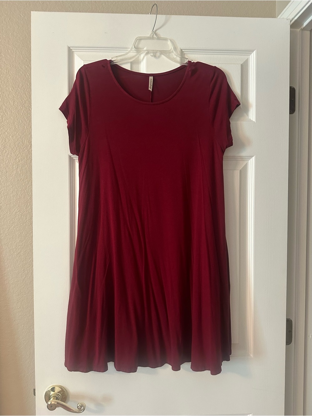 Women's Short Sleeve Swing Dress in Burgundy
